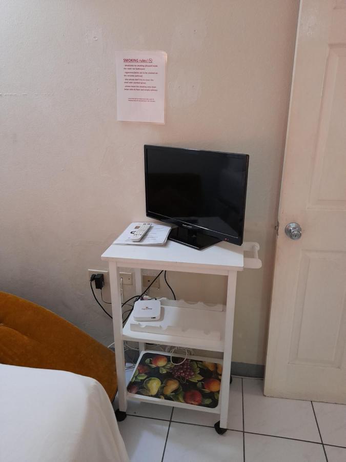 Camelia Rooms Kingston Ngoại thất bức ảnh