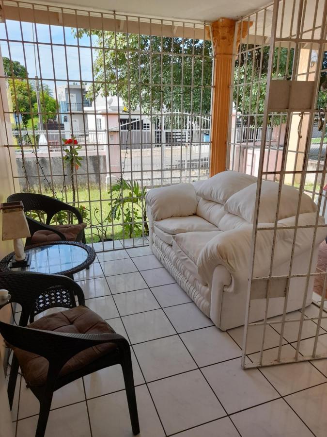 Camelia Rooms Kingston Ngoại thất bức ảnh