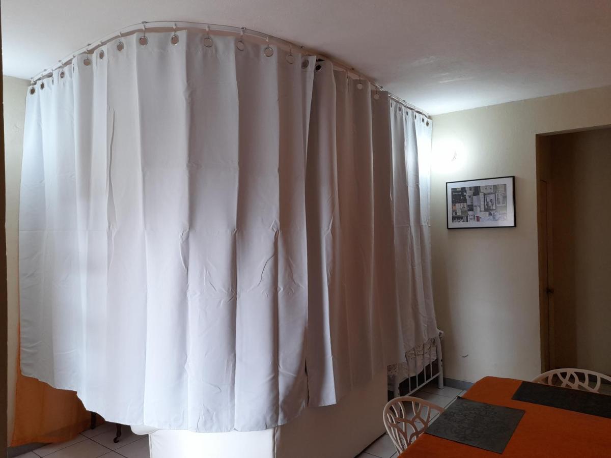 Camelia Rooms Kingston Ngoại thất bức ảnh